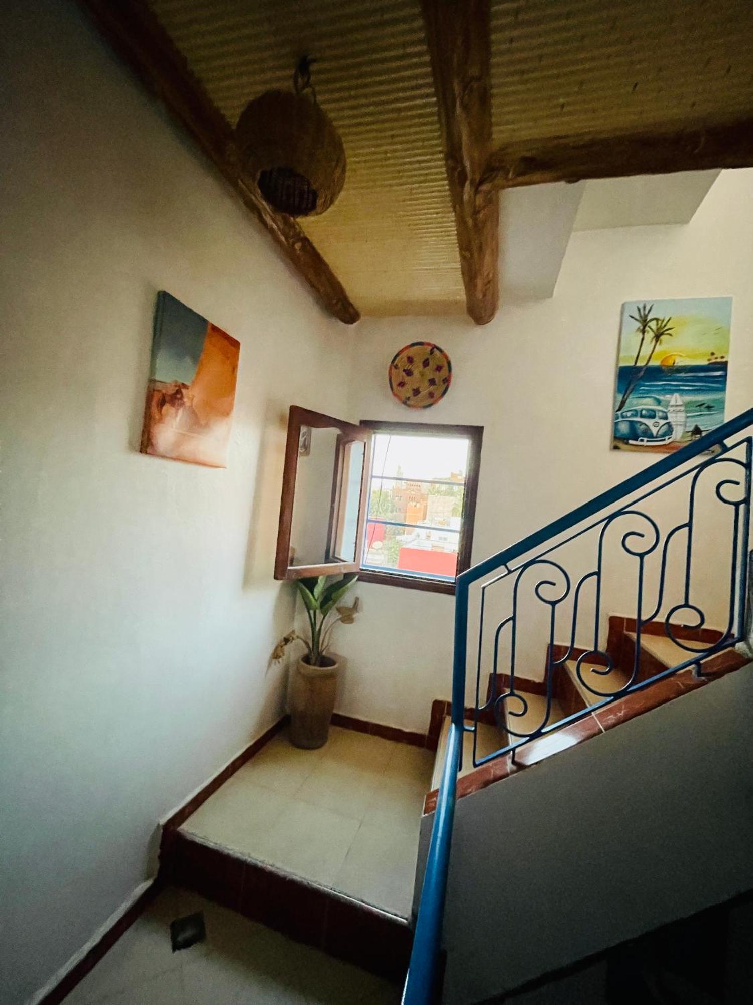 Tamraght White Hostel Εξωτερικό φωτογραφία