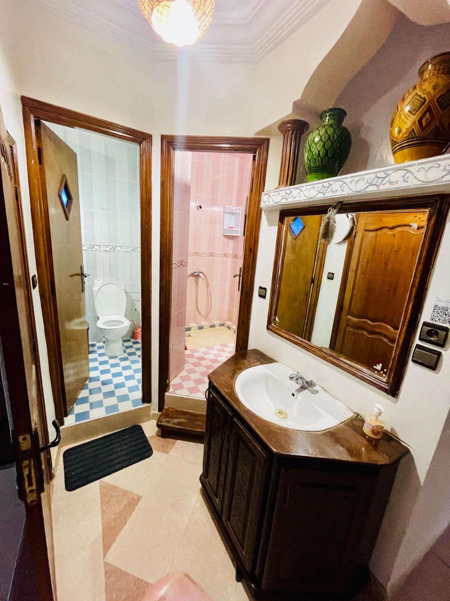 Tamraght White Hostel Εξωτερικό φωτογραφία